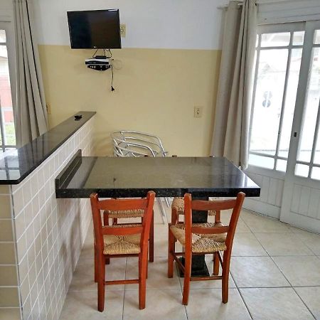 Ap 1 Dorm - Res Ilha Das Gales - Ate 4 Pessoas Apartment บอมบินญัส ภายนอก รูปภาพ