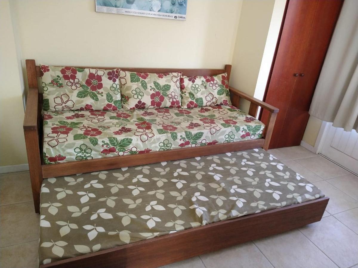 Ap 1 Dorm - Res Ilha Das Gales - Ate 4 Pessoas Apartment บอมบินญัส ภายนอก รูปภาพ